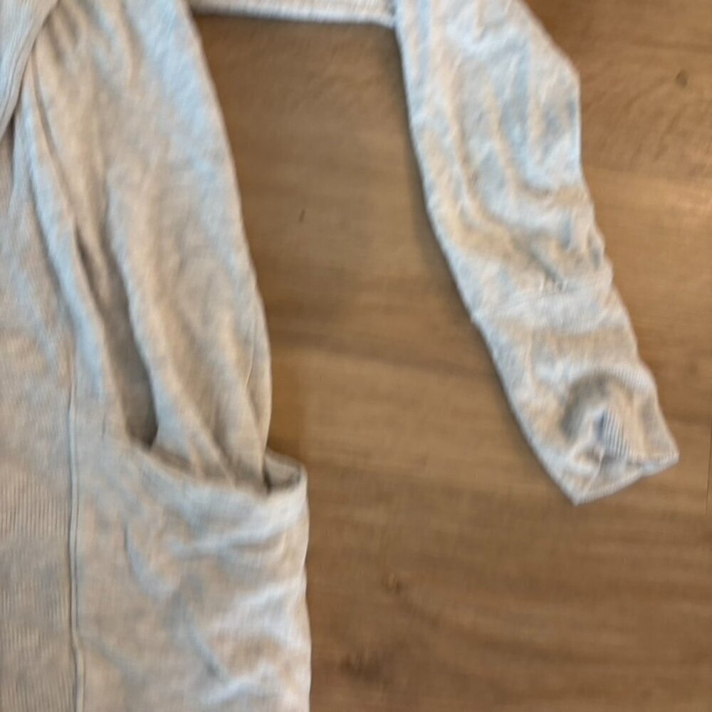 ** Athleta Studio Wrap Size small in Heathered Light Gray Style 228813 - Picture 7 of 10